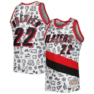Perfecto Fácil de llevar Chulo Clyde Drexler Portland Trail Blazers 1991 92 Hardwood Classics Doodle Swingman Jersey White  para la gran final